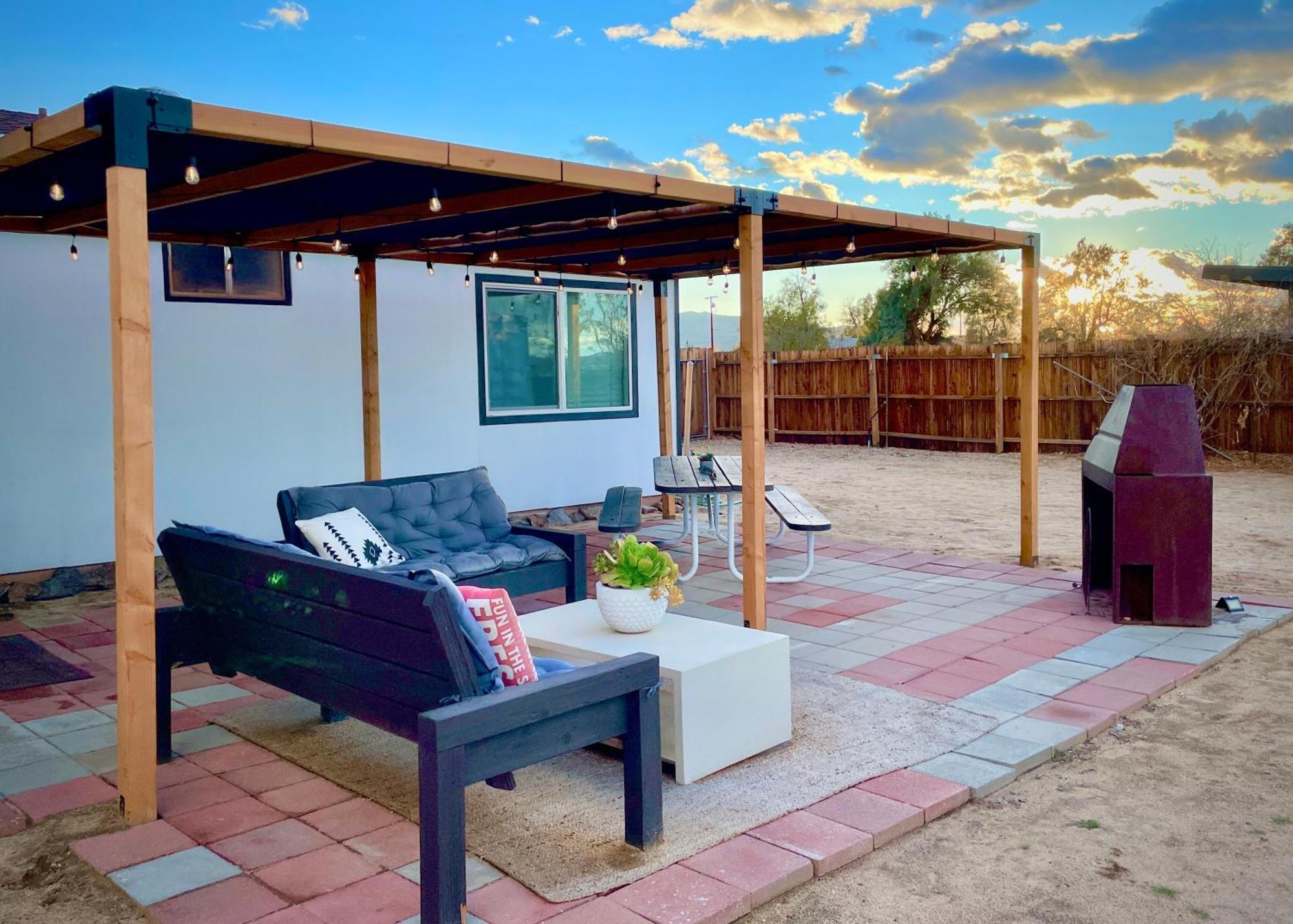 ג'ושואה טרי Twin Palms Desert Getaway - Jacuzzi, Fire Pit, Meditation Room & More מראה חיצוני תמונה